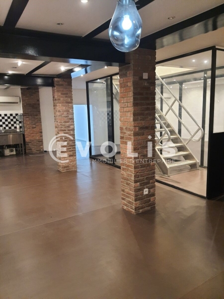 Photo 2 – location Locaux commerciaux	PARIS (75011)