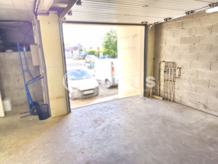 Photo 1 – location Entrepôts / activités	LE PLESSIS TREVISE (94420)