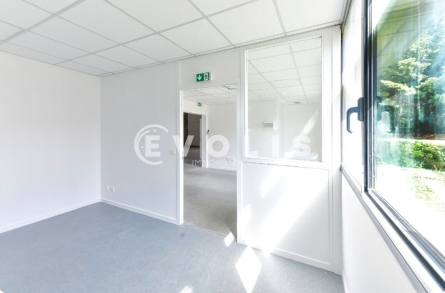 Photo 5 – location Entrepôts / activités	LYON (69008)