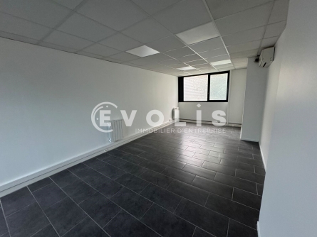 Photo 3 – location Entrepôts / activités	LYON (69008)