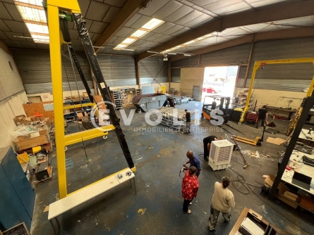 Photo 7 – location Entrepôts / activités	VAULX EN VELIN (69120)