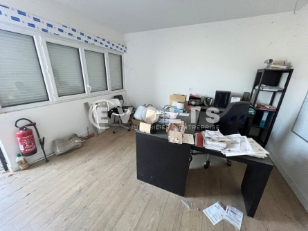 Photo 9 – location Entrepôts / activités	BEYNOST (01700)