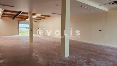 Photo 2 – location Entrepôts / activités	SAVIGNY SUR ORGE (91600)