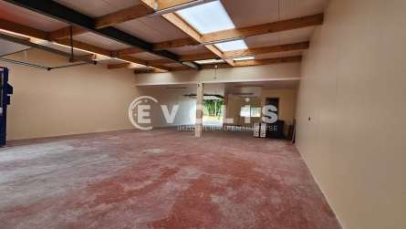 Photo 1 – location Entrepôts / activités	SAVIGNY SUR ORGE (91600)