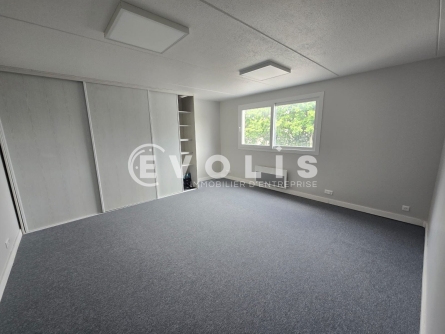 Photo 11 – location Entrepôts / activités	SAVIGNY SUR ORGE (91600)