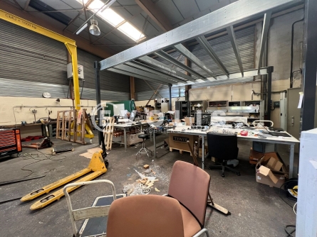 Photo 8 – location Entrepôts / activités	VAULX EN VELIN (69120)