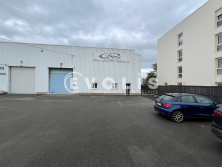 Photo 2 – vente Entrepôts / activités	BELLEVILLE-EN-BEAUJOLAIS (69220)