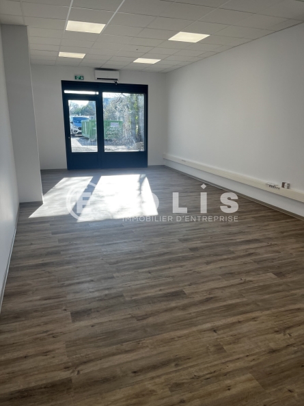 Photo 5 – location Entrepôts / activités	CHATEAURENARD (13160)