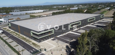 Photo 1 – location Entrepôts / activités	GRAVESON (13690)