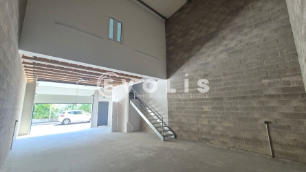 Photo 13 – location Entrepôts / activités	OZOIR LA FERRIERE (77330)