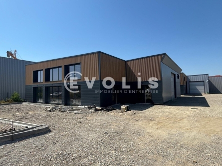 Photo 5 – vente Entrepôts / activités	MORNANT (69440)