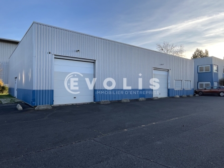 Photo 1 – location Entrepôts / activités	GALLARGUES LE MONTUEUX (30660)