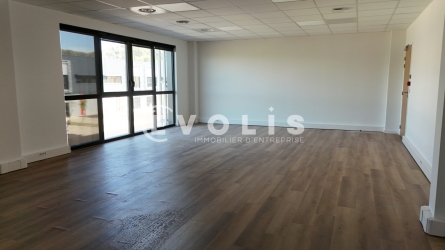 Photo 9 – location Entrepôts / activités	VILLENEUVE LES AVIGNON (30400)