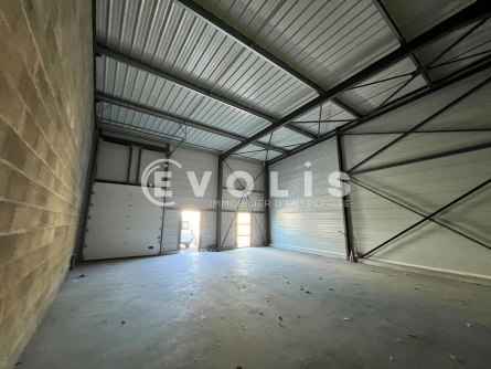 Photo 4 – vente Entrepôts / activités	BASSENS (33530)