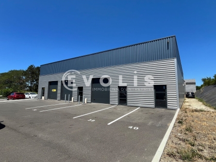 Photo 1 – vente Entrepôts / activités	BASSENS (33530)