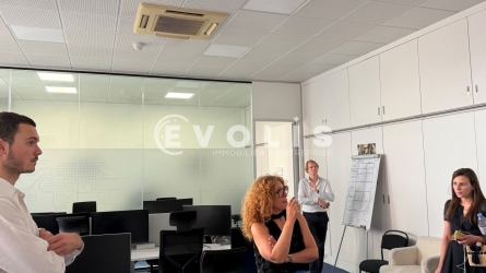 Photo 3 – location bureaux	PARIS (75008)