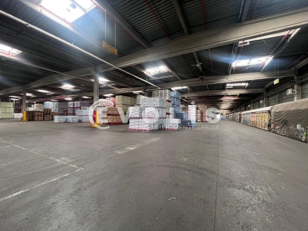 Photo 2 – location Entrepôts / activités	SAINT QUENTIN FALLAVIER (38070)
