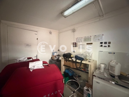 Photo 9 – location Entrepôts / activités	CLAMART (92140)