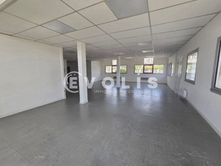 Photo 3 – location Entrepôts / activités	CHAMPLAN (91160)