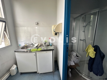 Photo 11 – location Entrepôts / activités	BAGNEUX (92220)