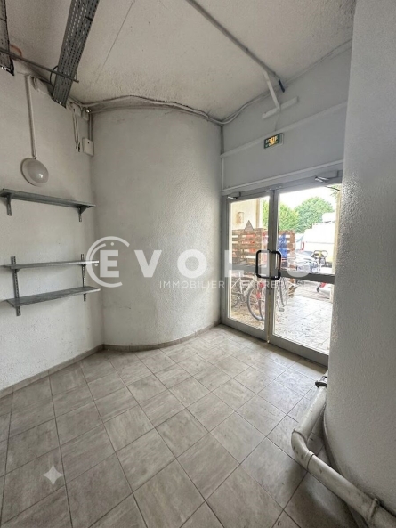 Photo 7 – location Entrepôts / activités	BAGNEUX (92220)