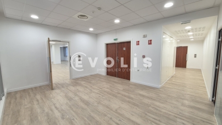 Photo 11 – vente bureaux	CHESSY (77700)