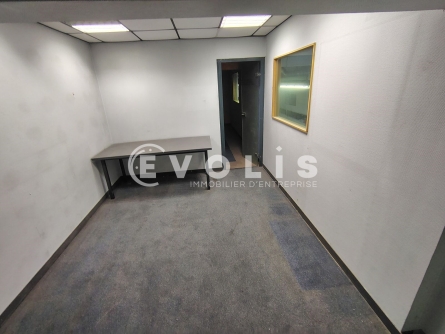 Photo 7 – location Entrepôts / activités	NOISY LE SEC (93130)