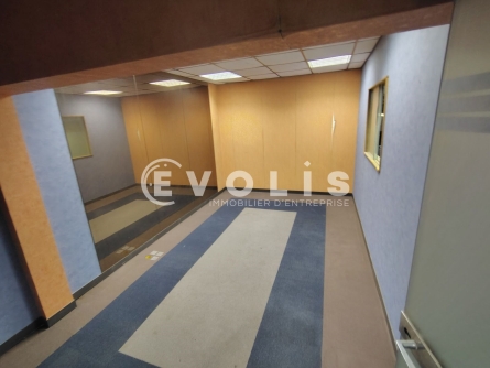 Photo 8 – location Entrepôts / activités	NOISY LE SEC (93130)