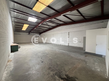 Photo 4 – vente Entrepôts / activités	SAINT PRIEST (69800)