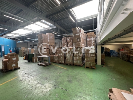 Photo 2 – location Entrepôts / activités	MONTREUIL (93100)