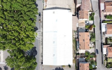 Photo 2 – vente Entrepôts / activités	AVIGNON (84000)