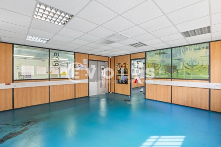 Photo 11 – location Entrepôts / activités	IVRY SUR SEINE (94200)