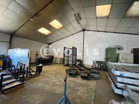 Photo 5 – location Entrepôts / activités	IZON (33450)