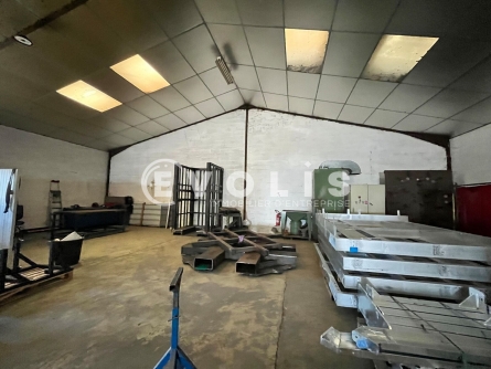 Photo 6 – location Entrepôts / activités	IZON (33450)