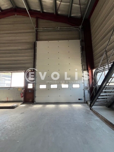 Photo 3 – location Entrepôts / activités	LE CHEYLAS (38570)
