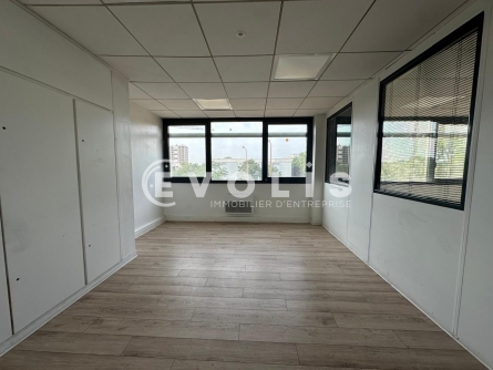 Photo 10 – location Entrepôts / activités	GENNEVILLIERS (92230)