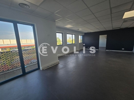 Photo 10 – location Entrepôts / activités	VILLEBON SUR YVETTE (91140)