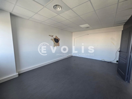 Photo 8 – location Entrepôts / activités	VILLEBON SUR YVETTE (91140)