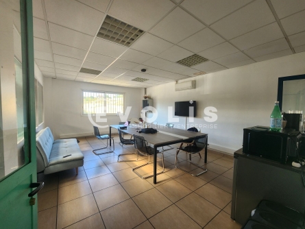 Photo 7 – location Entrepôts / activités	SAINT MARCEL BEL ACCUEIL (38080)
