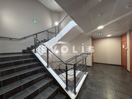 Photo 3 – location bureaux	SAINT PRIEST (69800)