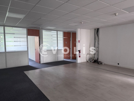 Photo 5 – location bureaux	SAINT PRIEST (69800)