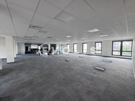 Photo 2 – location bureaux	GENAS (69740)