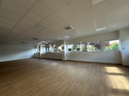 Photo 13 – location Entrepôts / activités	VILLENEUVE LA GARENNE (92390)
