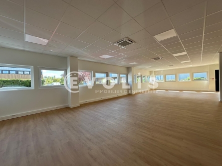 Photo 10 – location Entrepôts / activités	VILLENEUVE LA GARENNE (92390)
