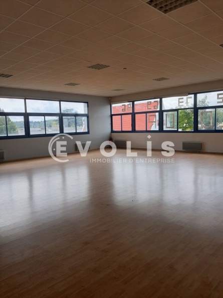 Photo 7 – vente Locaux commerciaux	ORGEVAL (78630)