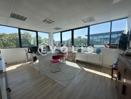 Photo 1 – location bureaux	VILLENEUVE LA GARENNE (92390)