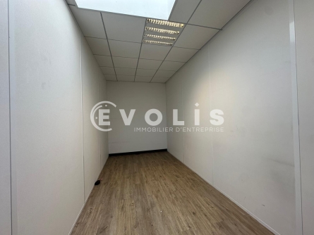 Photo 12 – location Entrepôts / activités	VILLENEUVE LA GARENNE (92390)