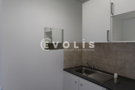 Photo 7 – location Entrepôts / activités	MOISSY CRAMAYEL (77550)
