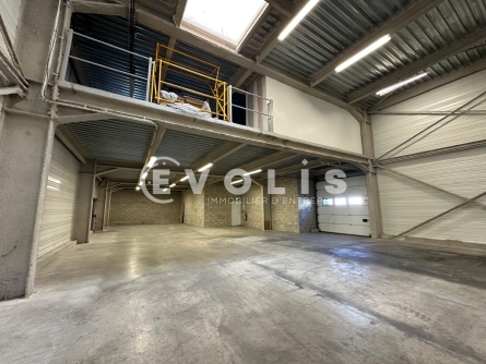 Photo 2 – location Entrepôts / activités	NANTERRE (92000)