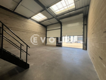 Photo 5 – location Entrepôts / activités	CHASSIEU (69680)